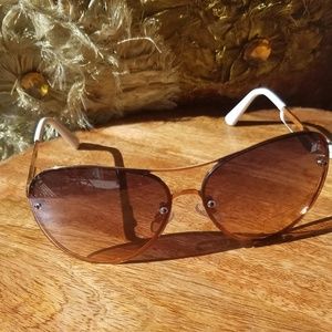 Tahari Sunglasses